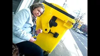 Mệt mỏi của sự cô phim dit nhau khong che đơn, tôi bị trói lên, đánh mông tôi và một người quản gia ngay trong nhà bếp