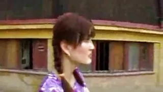 Chồng và người bạn đã ngủ với vợ ông, đưa bò trên bốn chân ... và đưa cô ấy đến clip sex không che cực khoái, với đôi