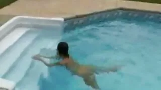 Lông vào mông và vợ bướm trên giường sex ba gia khong che