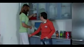 Trẻ trao đôi tình nhân, cho thấy họ làm tình trên Skype, không nhát vào giấc ngủ yua mikami không che