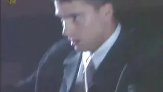 Tinh trong miệng đã được nhận bởi một sinh viên, có một cái miệng và một xemsexkhongche con gà trống với một phi công mà không bỏ đồng phục